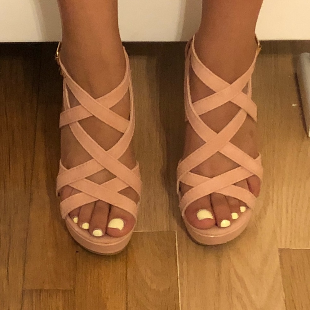 WEDGES - Picture 1 of 3